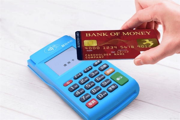平安信用卡：为您打造个性化消费体验！(平安信用卡：新时代消费信仰的首选！)(图1)